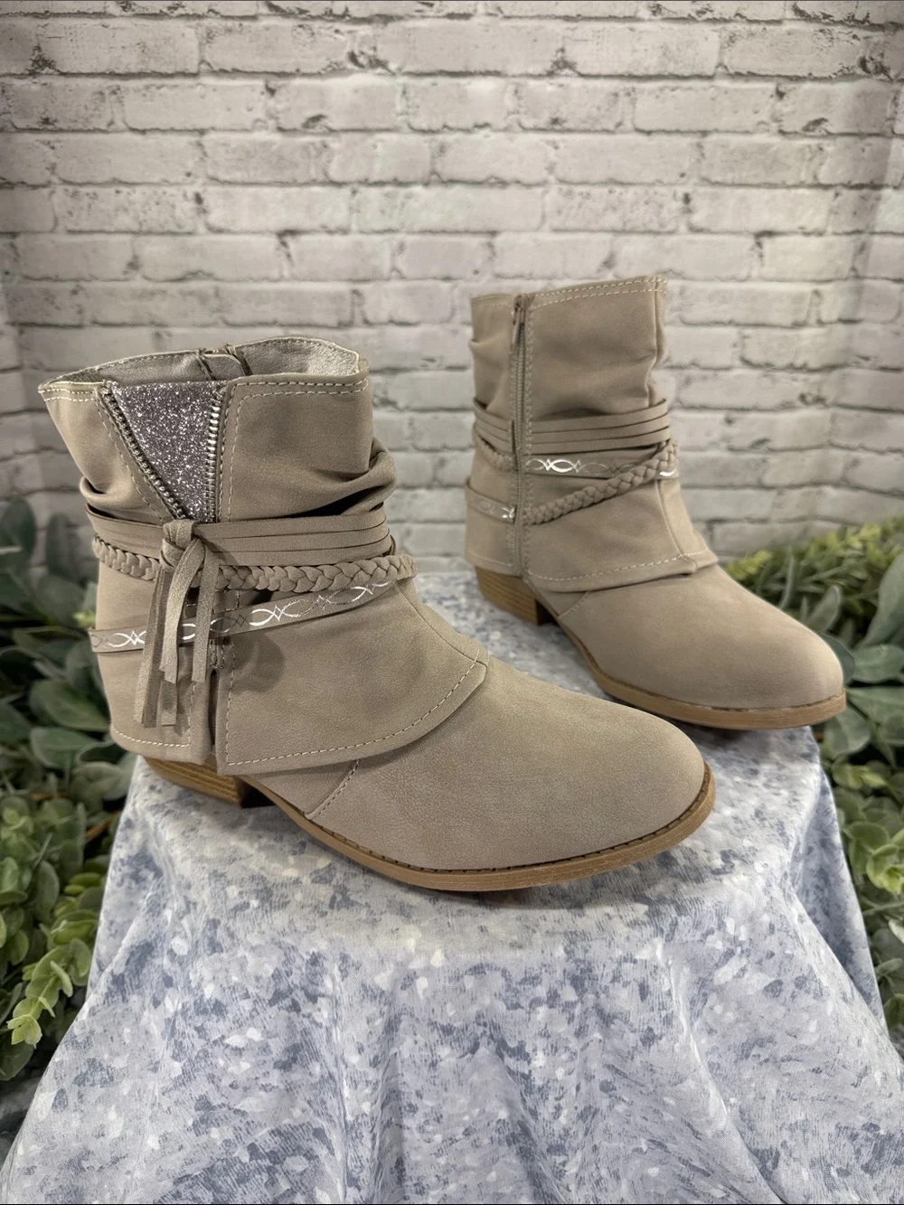JELLY POP Kids “Harmony” Taupe Western Strappy Zip Boot Girls 4M 🤎 NWOT